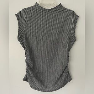 Halogen cap sleeve black/white ruched top, size S